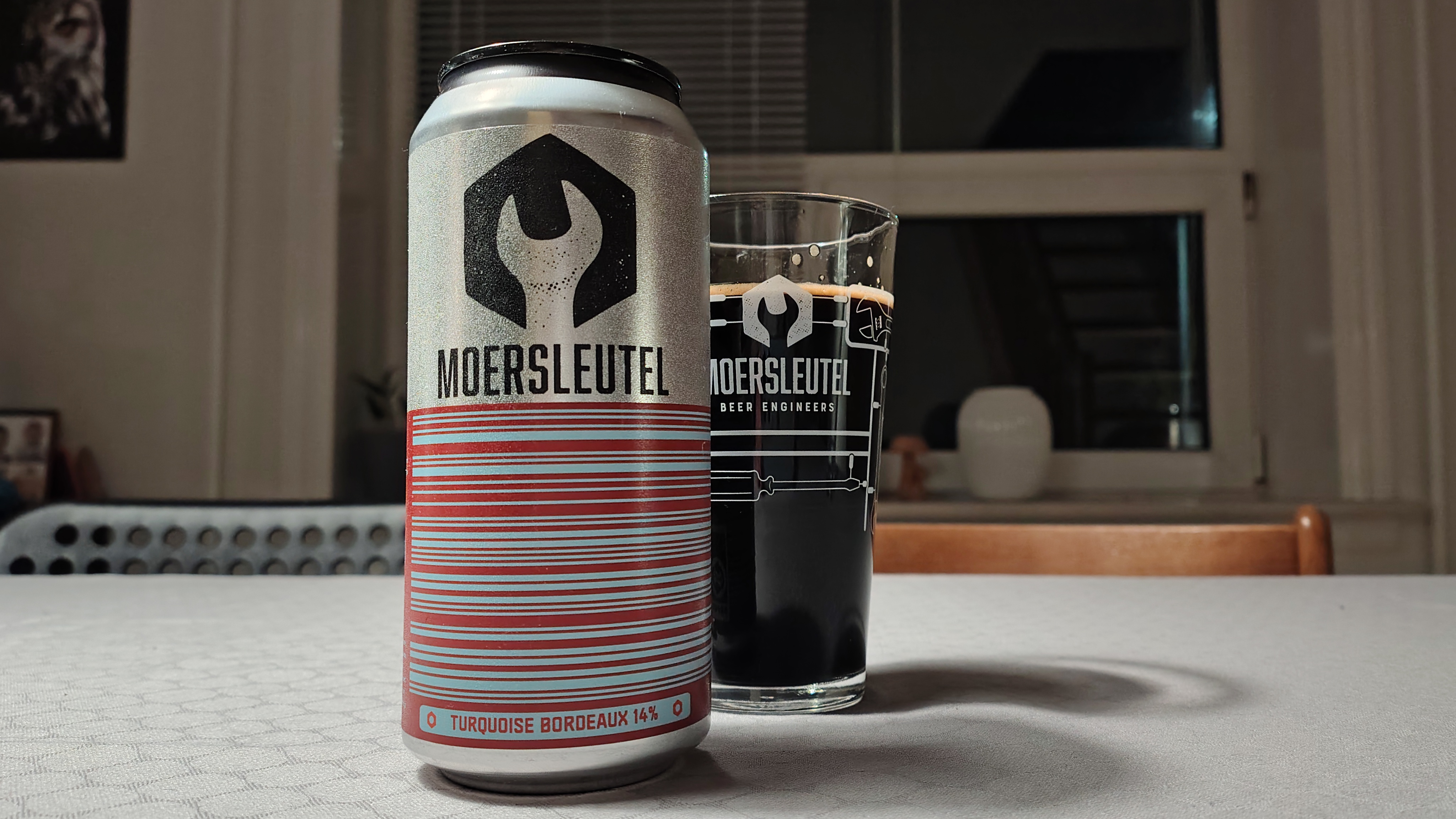 Moersleutel Craft Brewery – Barcode: Turquoise Bordeaux